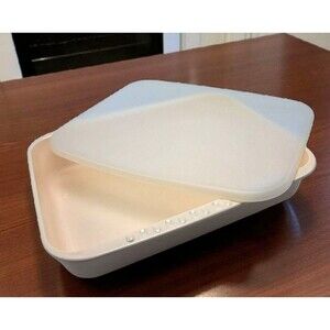 Tupperware Tupperwave Roaster or Casserole Dish Large 3 qt Rectangle